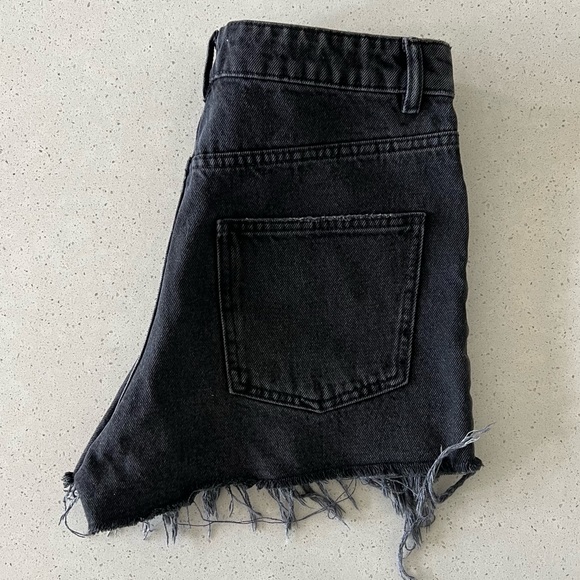 Zara Shorts - Picture 8 of 8